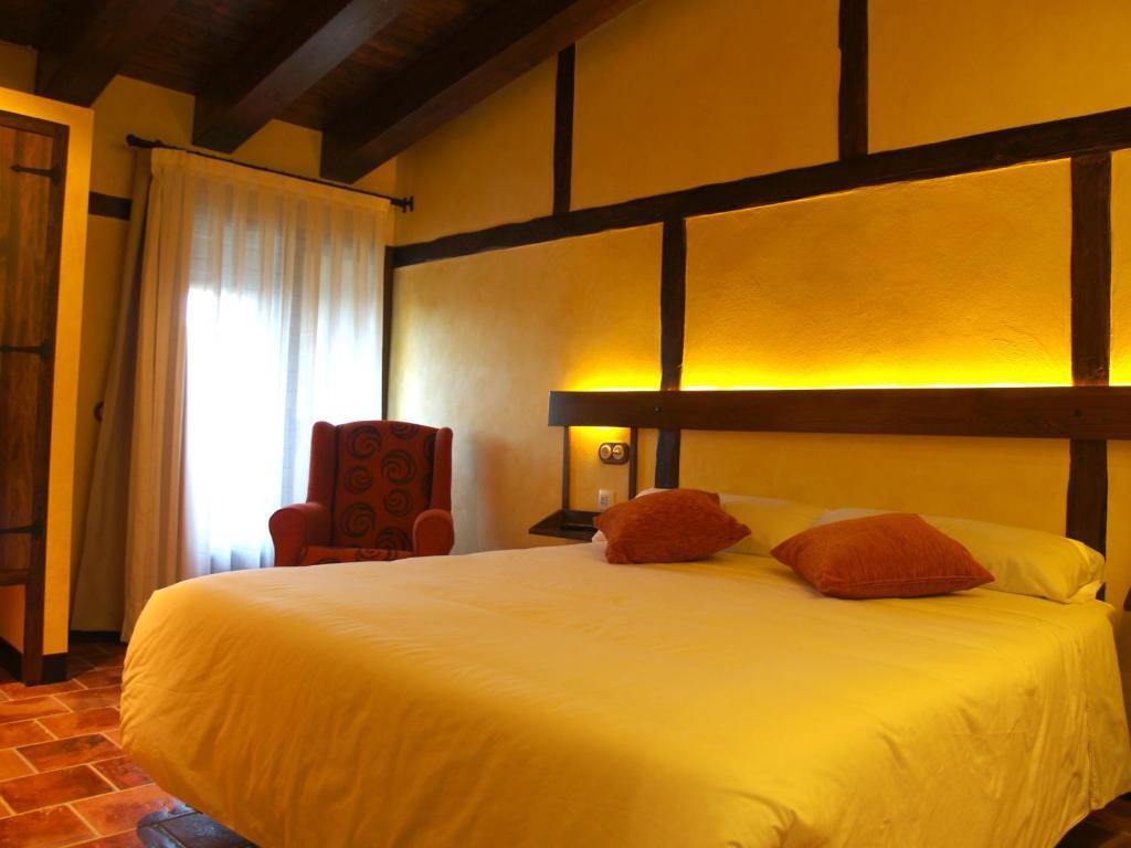 Font D'En Torres Solo Adultos Guest House Morella Ruang foto